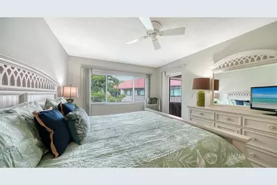 6204 Midnight Pass Road #205, Sarasota, FL 34242 - Photo 18
