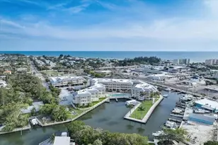 5325 Marina Dr, Holmes Beach, FL 34217 - Photo 34