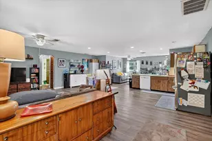 1870 Mova St, Sarasota, FL 34231 - Photo 4