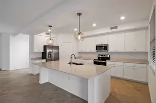 5703 N Honore Ave, Sarasota, FL 34243 - Photo 8