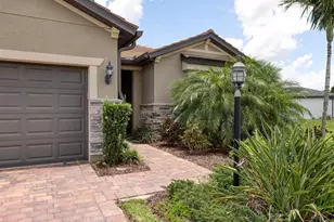 7543 Viola Loop, Bradenton, FL 34202 - Photo 2