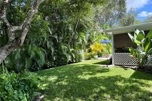 1689 Alta Vista St, Sarasota, FL 34236 - Photo 24