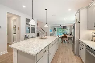 2531 Fireflag Ln, Sarasota, FL 34232 - Photo 6