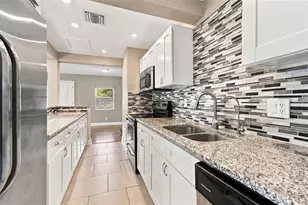 5441 113th St, Seminole, FL 33772 - Photo 12