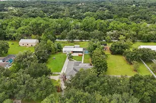 7402 Castle Dr, Sarasota, FL 34240 - Photo 54