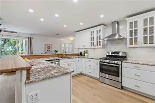 7402 Castle Dr, Sarasota, FL 34240 - Photo 18
