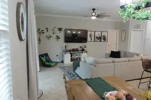 5070 Layton Dr, Venice, FL 34293 - Photo 8