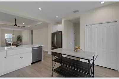 10426 Crooked Creek Court, Parrish, FL 34219 - Photo 8