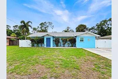 2501 32nd Avenue W, Bradenton, FL 34205 - Photo 1