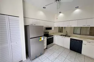 5535 Hampstead Heath, Sarasota, FL 34235 - Photo 4
