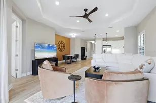 2321 Blue Mahoe Ln, Sarasota, FL 34240 - Photo 12