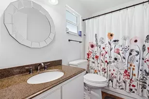 3964 Ashwood Ln, Sarasota, FL 34232 - Photo 24