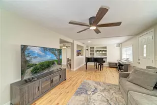 5271 43rd Terrace N, Saint Petersburg, FL 33709 - Photo 4