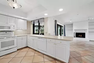 6945 Country Lakes Cir, Sarasota, FL 34243 - Photo 12