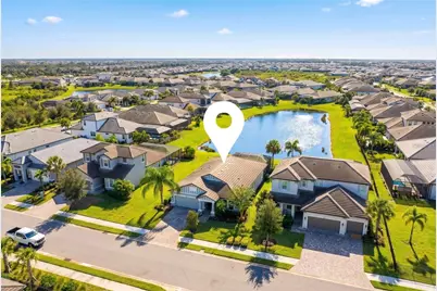 4719 Winsome Way, Lakewood Ranch, FL 34211 - Photo 2