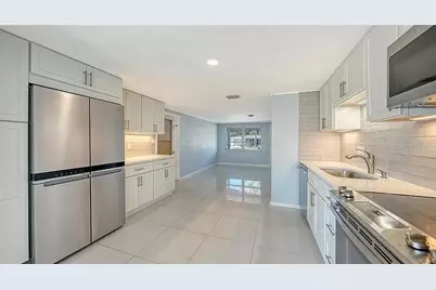 5529 Nutmeg Avenue, Sarasota, FL 34231 - Photo 4