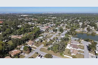 5529 Nutmeg Avenue, Sarasota, FL 34231 - Photo 30