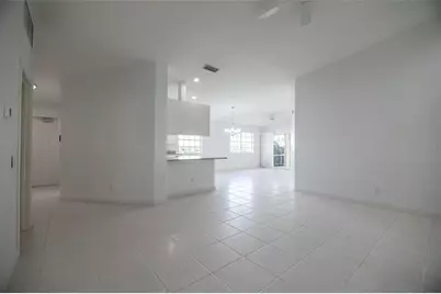 8876 Estepona Court, Sarasota, FL 34238 - Photo 16