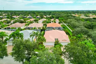 8876 Estepona Ct, Sarasota, FL 34238 - Photo 58
