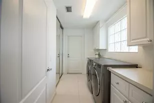 8876 Estepona Ct, Sarasota, FL 34238 - Photo 52