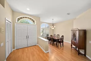 4321 Presidential Ave Cir E, Bradenton, FL 34203 - Photo 4