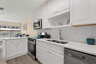 5830 Midnight Pass Rd, Sarasota, FL 34242 - Photo 8