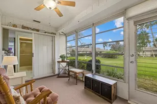 2913 Captiva Gardens Dr, Sarasota, FL 34231 - Photo 12