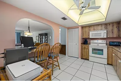 2913 Captiva Gardens Drive #2, Sarasota, FL 34231 - Photo 14