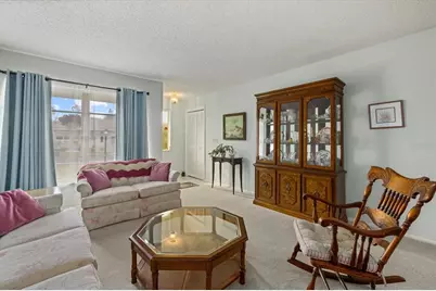 2913 Captiva Gardens Drive #2, Sarasota, FL 34231 - Photo 4
