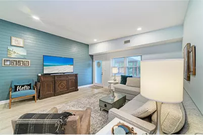 126 Holly Avenue, Sarasota, FL 34243 - Photo 6