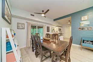 126 Holly Ave, Sarasota, FL 34243 - Photo 8