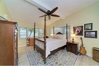 126 Holly Avenue, Sarasota, FL 34243 - Photo 18