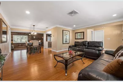 3323 Spring Mill Circle, Sarasota, FL 34239 - Photo 10