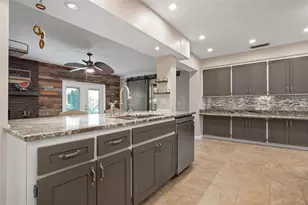 3323 Springmill Cir, Sarasota, FL 34239 - Photo 12