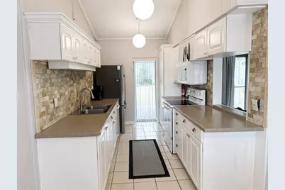 1837 Buccaneer Drive, Sarasota, FL 34231 - Photo 8