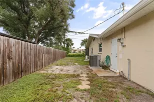 517 Peach St, Venice, FL 34285 - Photo 32