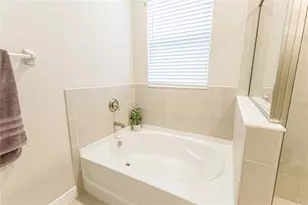 5246 Grove Mill Loop, Bradenton, FL 34211 - Photo 20