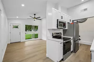334 E Cornelius Cir, Sarasota, FL 34232 - Photo 12