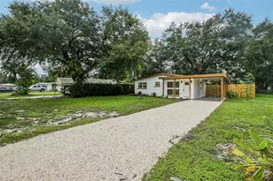 334 E Cornelius Cir, Sarasota, FL 34232 - Photo 2