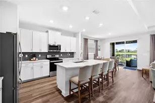 18009 Tavernside Trl, Lakewood Ranch, FL 34211 - Photo 10