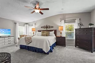 8470 Imperial Cir, Palmetto, FL 34221 - Photo 16