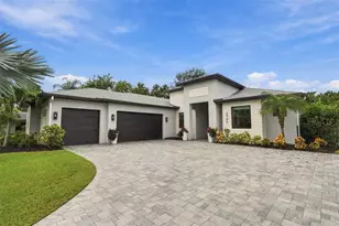 3946 Country View Dr, Sarasota, FL 34233 - Photo 6
