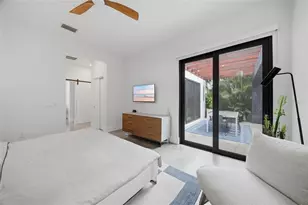 2476 Floyd St, Sarasota, FL 34239 - Photo 20