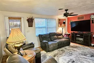 1120 Lampp Dr, Englewood, FL 34223 - Photo 2