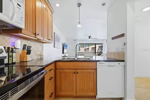4652 Ringwood Meadow, Sarasota, FL 34235 - Photo 12