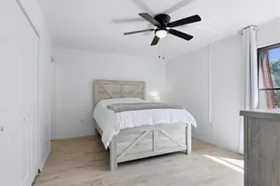 4652 Ringwood Meadow, Sarasota, FL 34235 - Photo 16