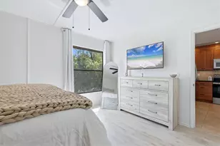 4652 Ringwood Meadow, Sarasota, FL 34235 - Photo 18