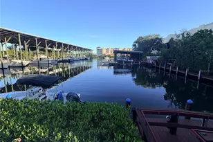 570 Blackburn Point Rd, Osprey, FL 34229 - Photo 4