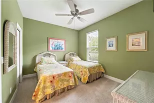 299 Capulet Dr, Venice, FL 34292 - Photo 36