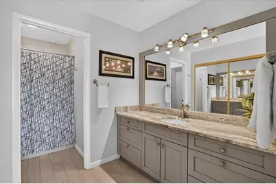 2319 Lakeside Mews #B3, Sarasota, FL 34235 - Photo 16